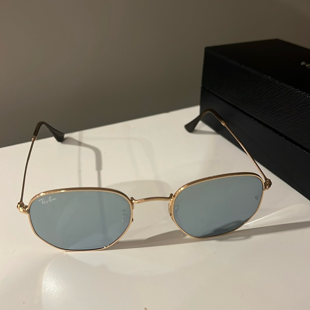 Ray-Ban
RB3548N Hexagonal Flat Lenses